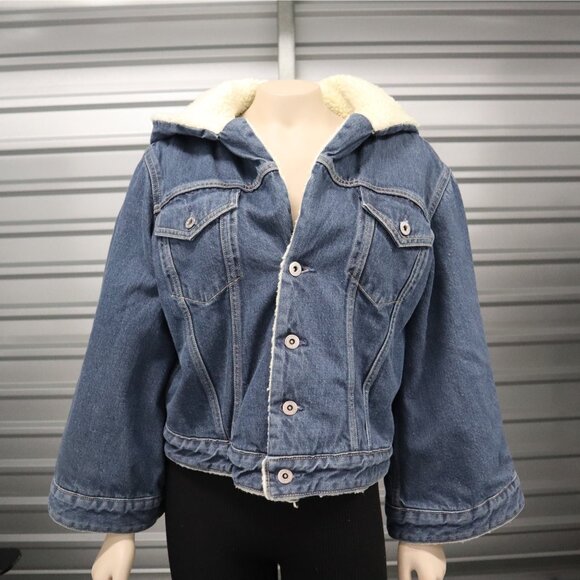 Levi's Women's Sherpa Lined Denim Jacket With Hoodie Blue Large NWT